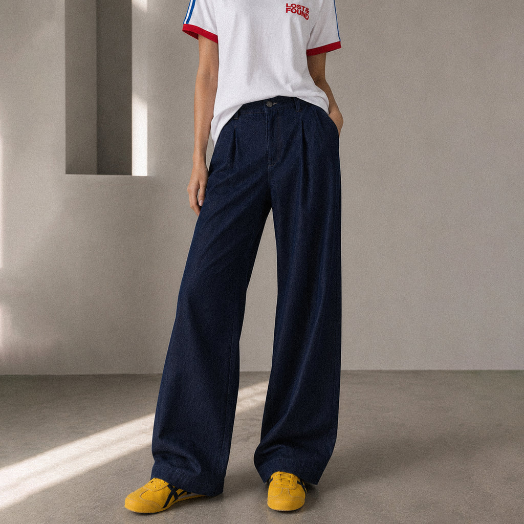 Women's Pleated Jeans